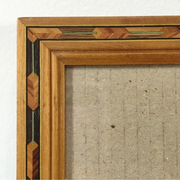 Vintage Fetco 5x7" Wooden Picture Frame with Decorative Inlay Dovetail Joint - Picture 7 of 15